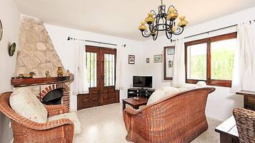 Casa, 3 dormitoris, terrassa | Sala d'estar