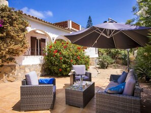 Villa, 4 chambres, terrasse | Terrasse/Patio