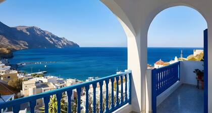 Apartamento estudio 'Doble nº 2' con vistas al mar, Wi-Fi y aire acondicionado.