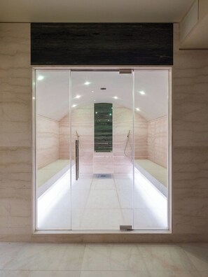 Turkish bath/hammam, body treatments, deep-tissue massages