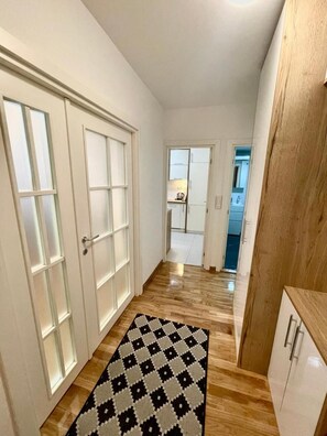 Apartment, 1 Bedroom, Balcony, City View | Interior