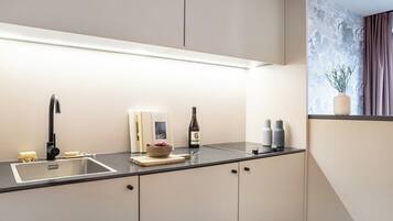 Studio | Private kitchen | Fridge, microwave, stovetop, dishwasher
