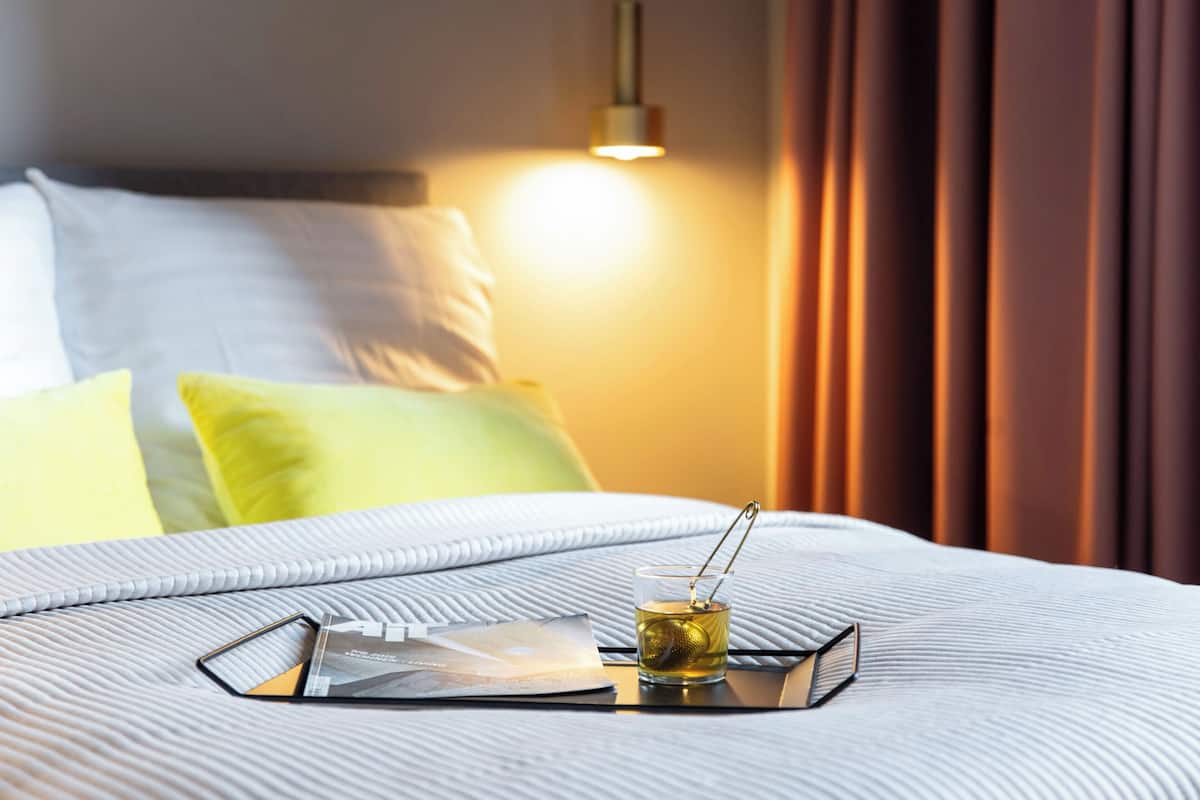 Standard Studio | Free WiFi, bed sheets