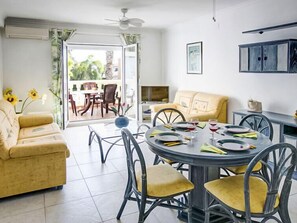 Hus, 3 soverom, terrasse | Oppholdsområde