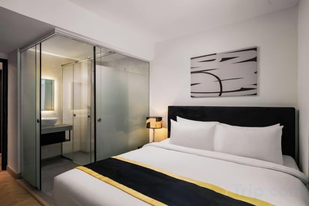 Soundproofing, iron/ironing board, free WiFi, bed sheets