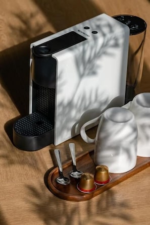 Luxury Suite | Coffee and/or coffee maker