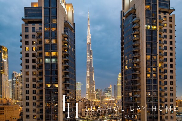 View from property - LUX Burj Khalifa view Downtown Studio (Dubai)