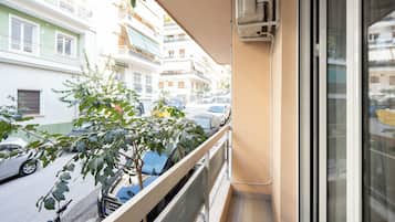 Suite estudio de lujo, balcón | Balcón