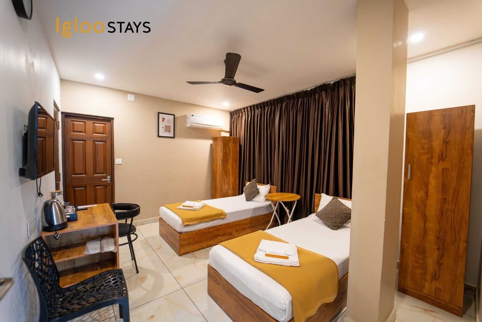 Elite Double Room | Desk, free WiFi, bed sheets