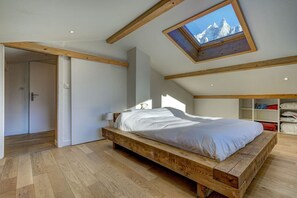 4 bedrooms, desk, iron/ironing board, travel cot - Lake - Cosy 120m2 | Views MtBlanc | Flégère 5mn | Lac Golf (Chamonix-Mont-Blanc)