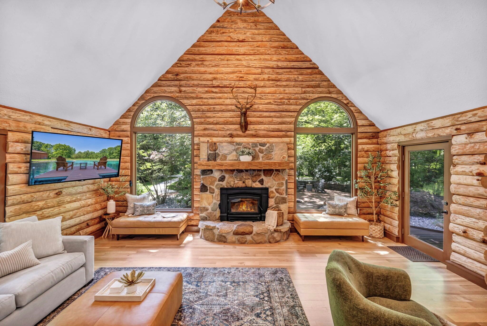 TV connectée, cheminée, jeux vidéo, baby-foot