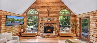 Log Home, Pvt Pond-Swim, Hot Tub