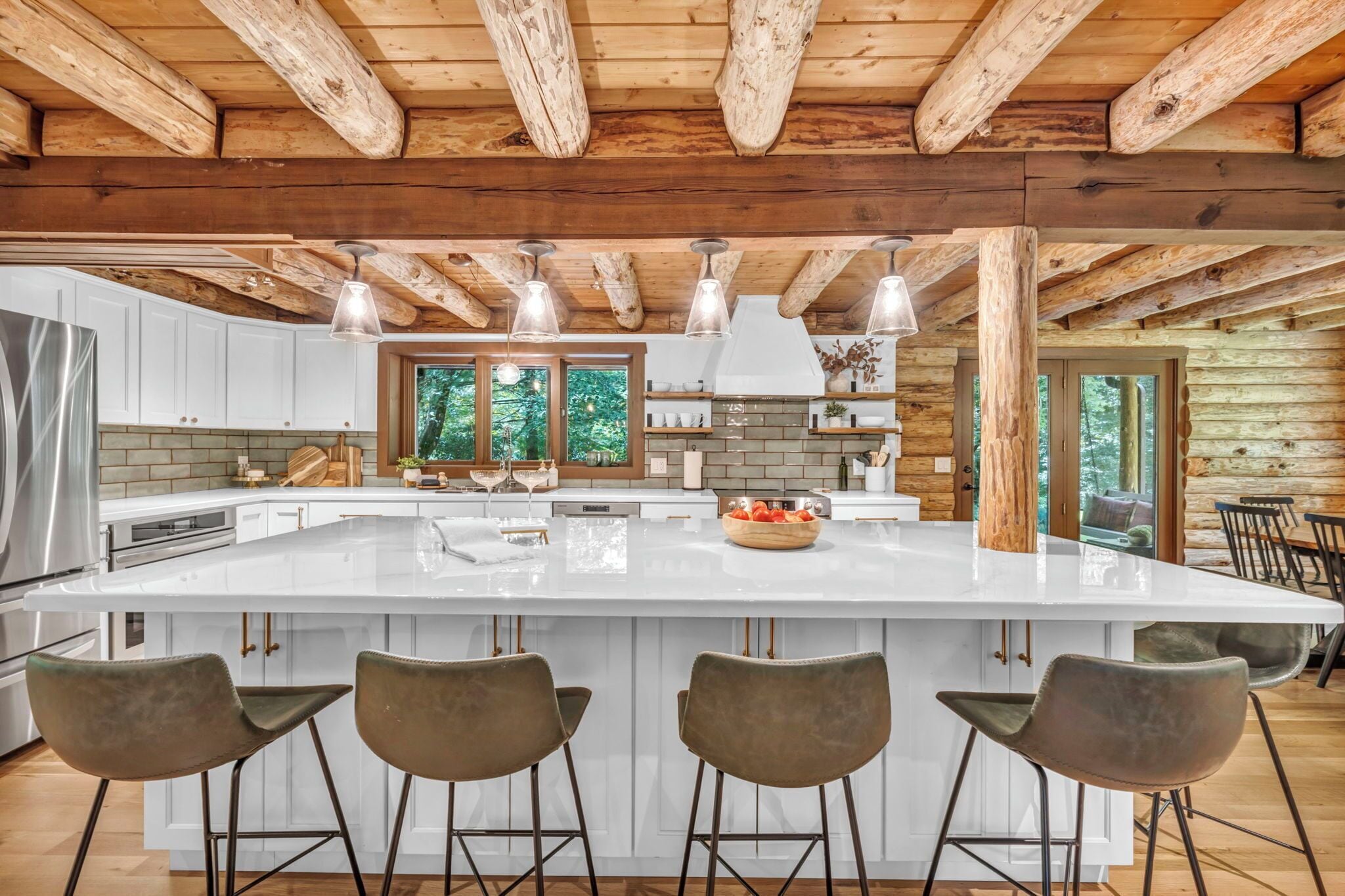 雪櫃、微波爐、焗爐、爐具