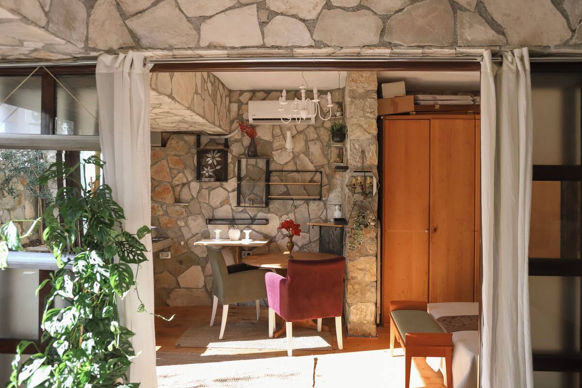 1 bedroom, in-room safe, soundproofing, WiFi (free)