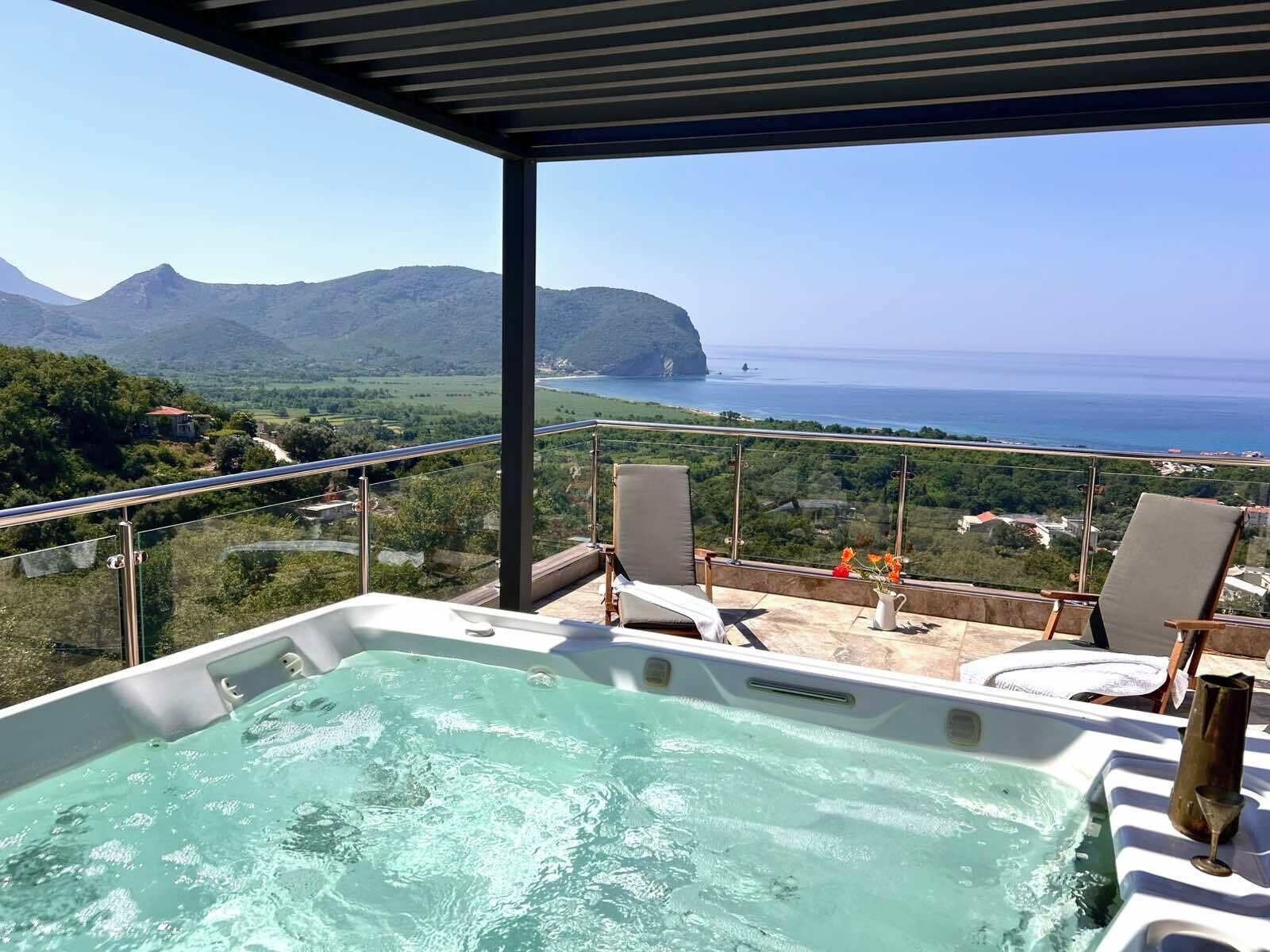 桑拿、热水浴缸、热石按摩、深层组织按摩、按摩服务