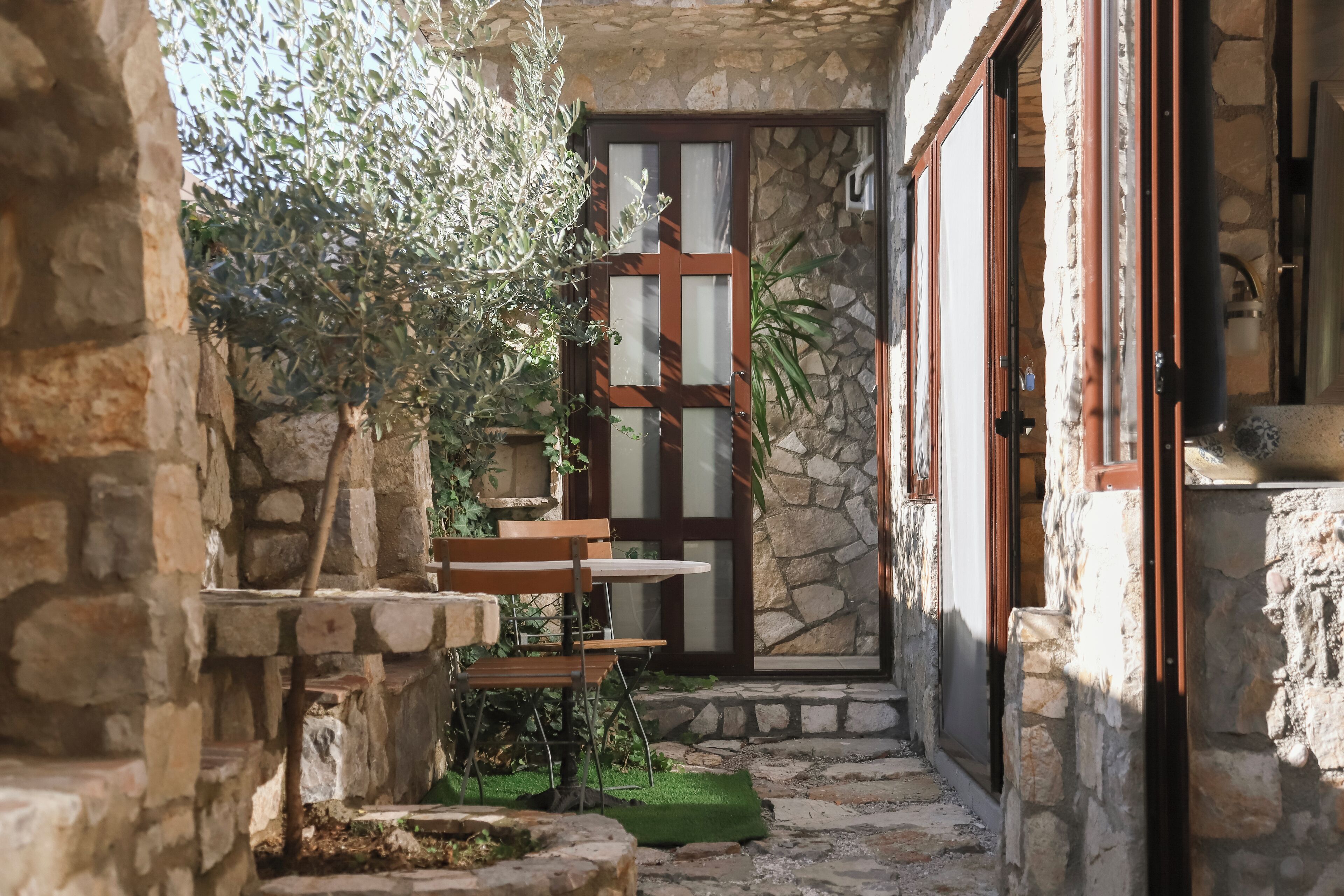 1 habitación y caja de seguridad en la habitación 