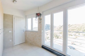 Chambre Familiale, climatisation, vue mer | Balcon