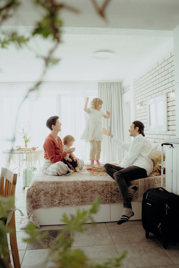 Leilighet – panorama, 1 soverom, balkong, sjøutsikt | 1 soverom, safe på rommet, lydisolert og wi-fi (inkludert)