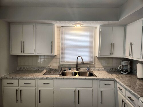 Modern and Cozy Space Near Columbus Attractions