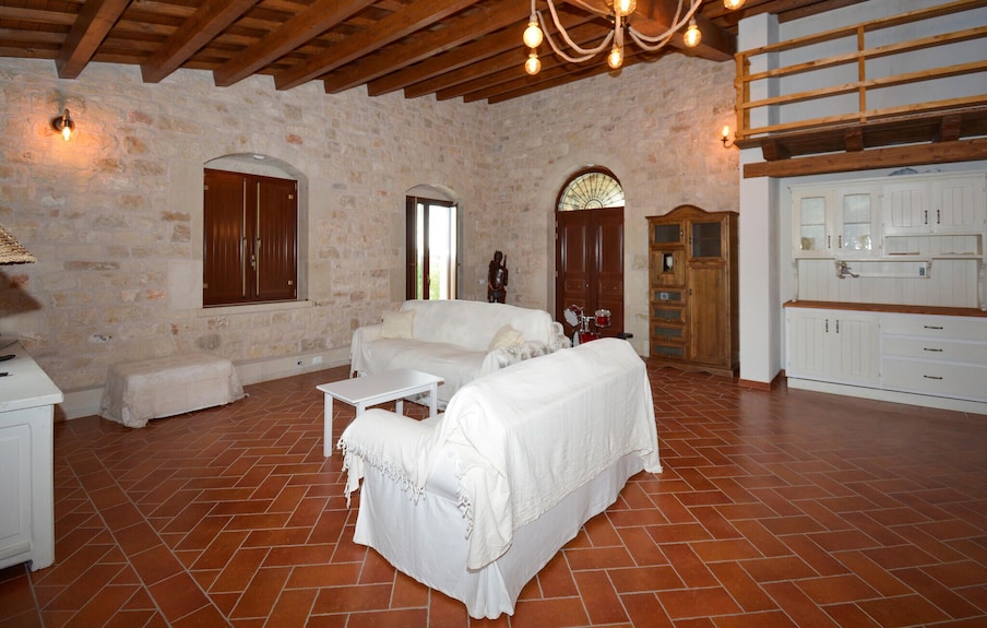 Stunning Home In Noto With House A Panoramic View - Rosolini