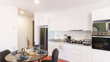 Fridge, microwave, coffee/tea maker, toaster