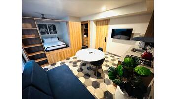 1 bedroom, iron/ironing board, WiFi