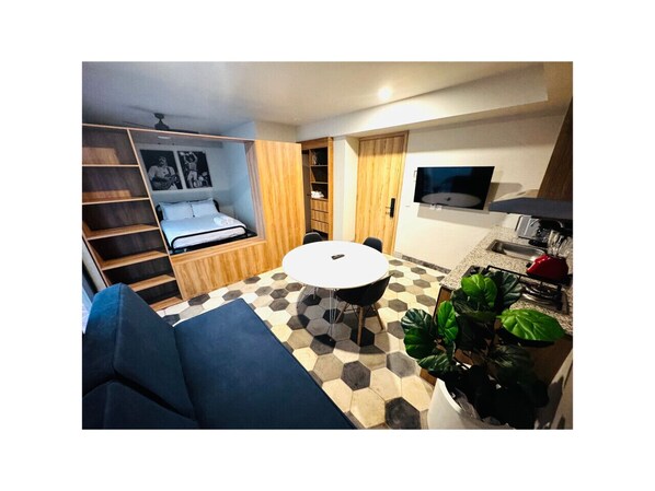 1 bedroom, iron/ironing board, WiFi