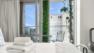 2 bedrooms, desk, iron/ironing board, WiFi (free)