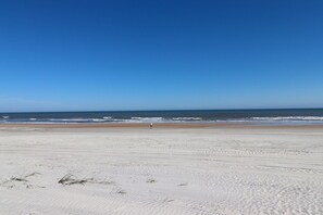 Beach nearby - Spanish Trace 234-Views of the Ocean and Pool! (St. Augustine)