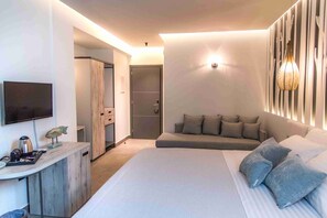 Deluxe Studio Suite, Balcony