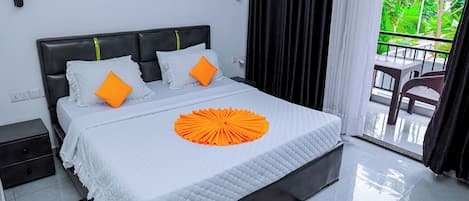 Comfort Double Room, Balcony, City View | 14 bedrooms, minibar, desk, laptop workspace