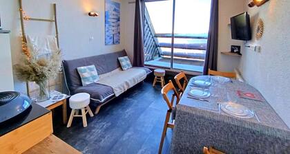 Cozy studio for 4 in Piau-Engaly, balcony, slopes view