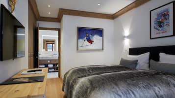 3 habitaciones, tabla de planchar con plancha, wifi y ropa de cama