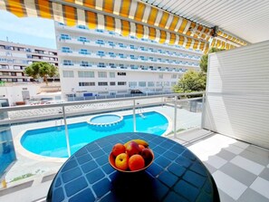 Pool - Family apartment in Salou with WiFi and air conditioning (Salou)
