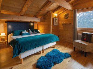 6 bedrooms, free WiFi, bed sheets