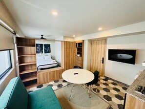 1 chambre, fer et planche à repasser, Wi-Fi gratuit