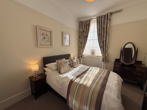Comfort Apartment, City View
