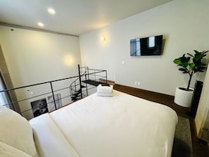 1 bedroom, iron/ironing board, free WiFi