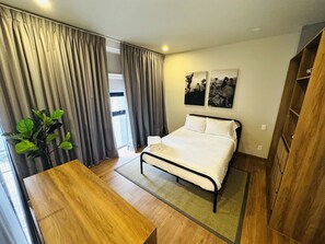 1 soverom, strykejern/-brett, wi-fi (inkludert) og sengetøy