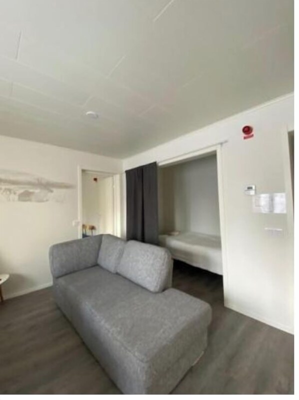 Apartment, 2 Bedrooms | 2 bedrooms, iron/ironing board, free WiFi