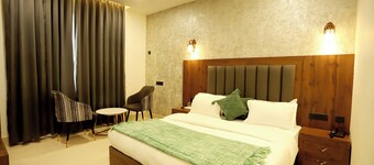 Hotel Dhingra Inn