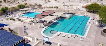 Casa Tilly - Gated Community - Heated Pool