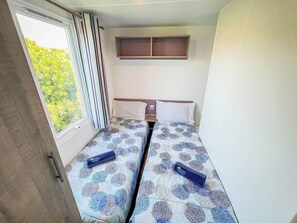 Trailer conforto | 2 quartos, cortinas blackout, berços (sobretaxa)