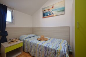 3 camere