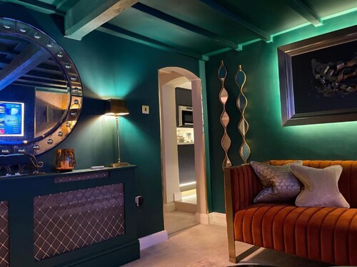 2 Bed 'cosy Cottage' Central Bawtry High End Decor