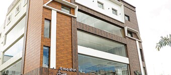 The White Pearl Suites, Whitefield