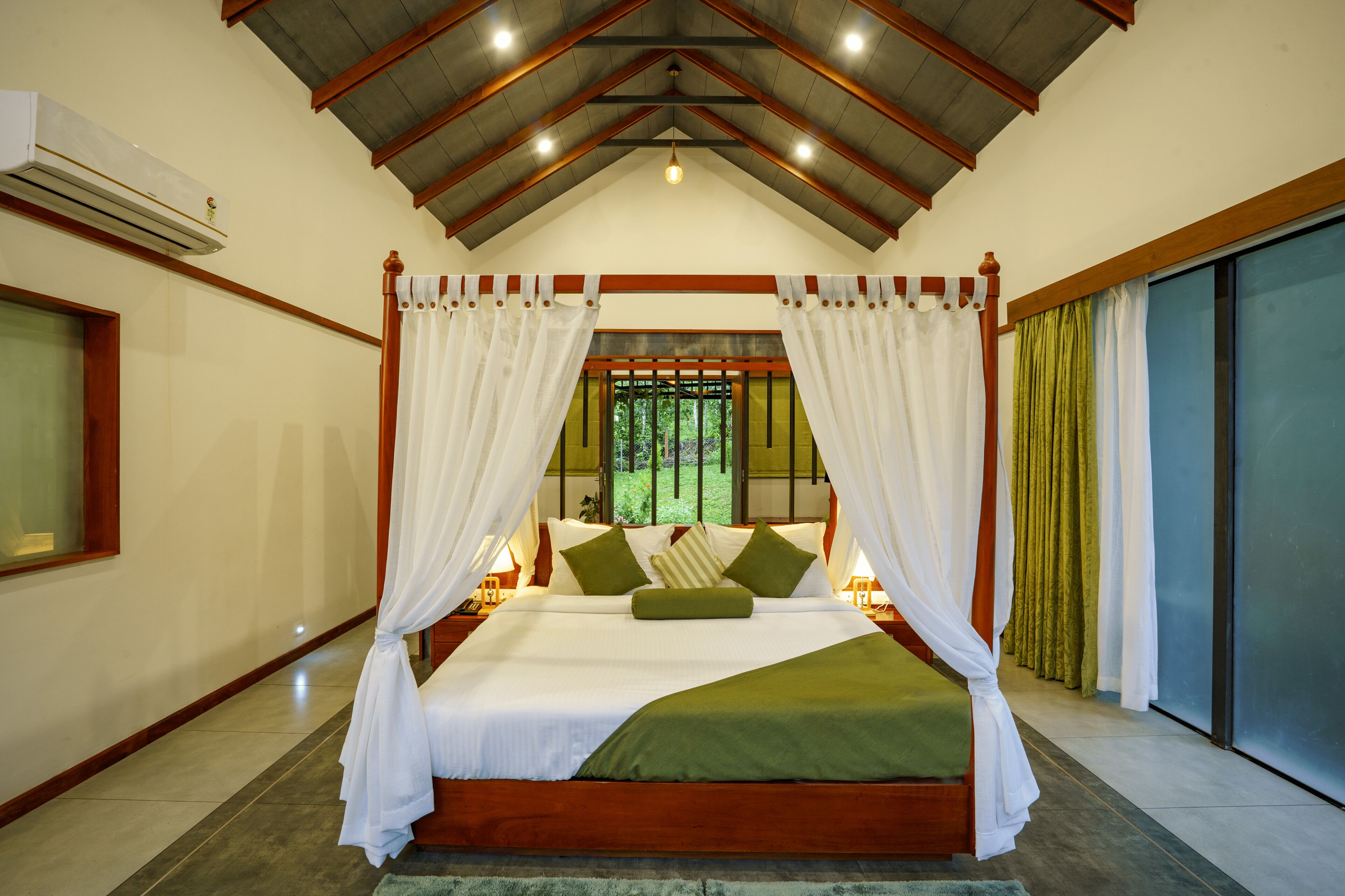 Honeymoon-Villa | Hochwertige Bettwaren, Select-Comfort-Betten, Minibar