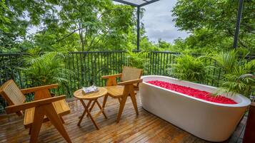 Romantic Tree House | Balcony view
