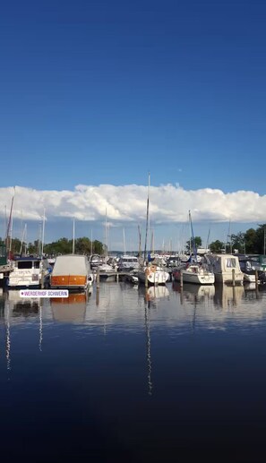 Marina - City-Apartment 3 - newly renovated, PlayStation4 (Schwerin)