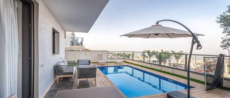 Piscine extérieure, piscine chauffée